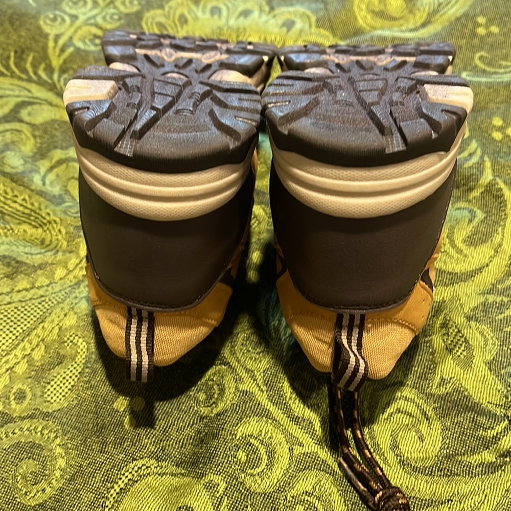 New Avalanche Hiking Boots - Picture 5 of 6
